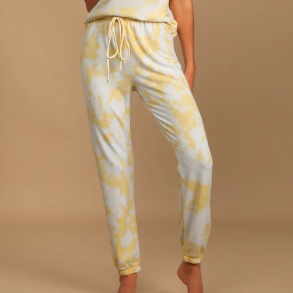 COPY - Lulu's yellow and white tie dye soft jogger sweatpants size small - Picture 1 of 9